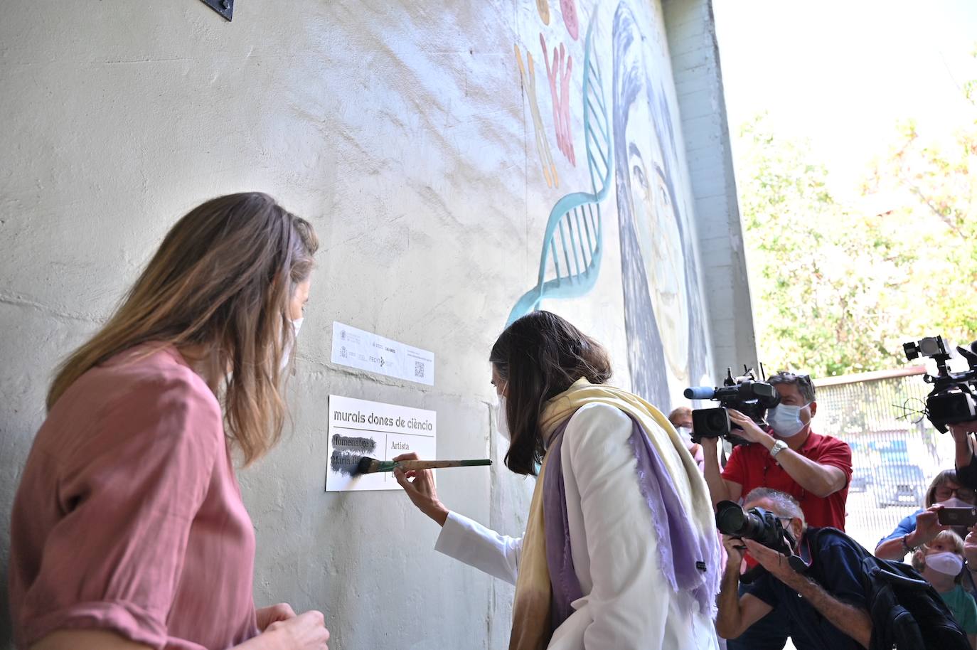 La bióloga molecular María Blasco, nueva protagonista de los murales de Mujeres de ciencia