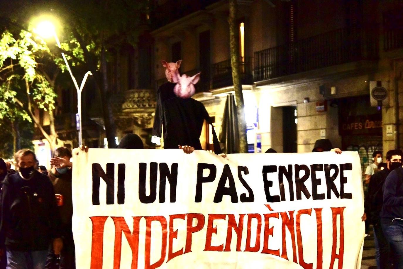 La inhabilitación de Quim Torra no consigue llenar las plazas catalanas, y la afluencia en las protestas callejeras fue mucho menor que en otras ocasiones