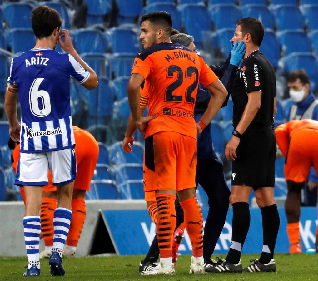 Las mejores imágenes del partido entre la Real Sociedad y el Valencia CF en el Reale Arena