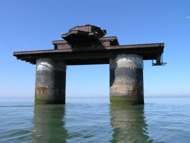 Fuertes de mar Maunsell (Inglaterra) | Fueron diseñados para proteger el país ante una invasión nazi durante la Segunda Guerra Mundial y hoy permenecen en el mar, como un recuerdo fantasma del conflicto.