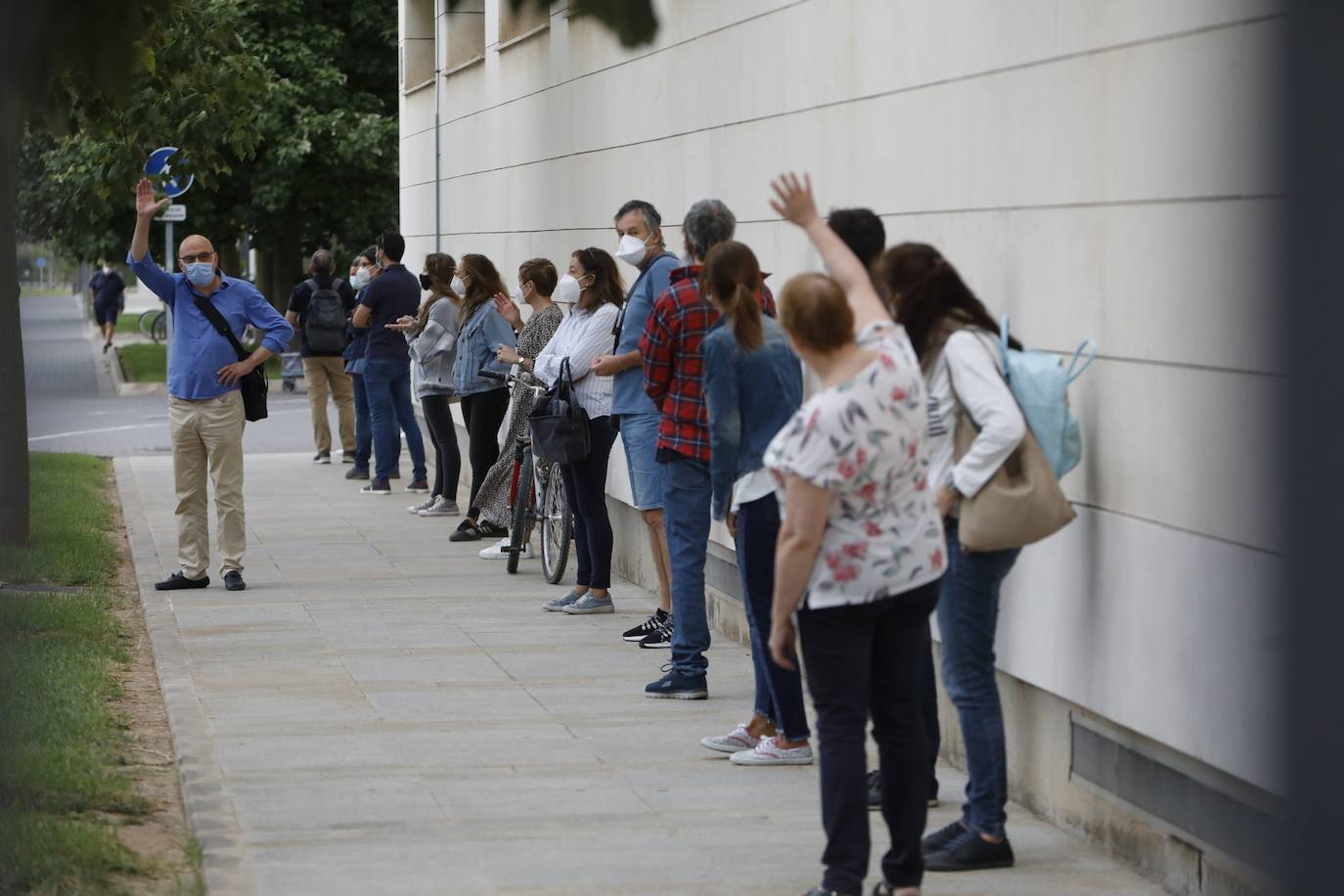 Confinados en la residencia Galileo Galilei y pruebas PCR en la UPV tras detectar 28 positivos de coronavirus. 