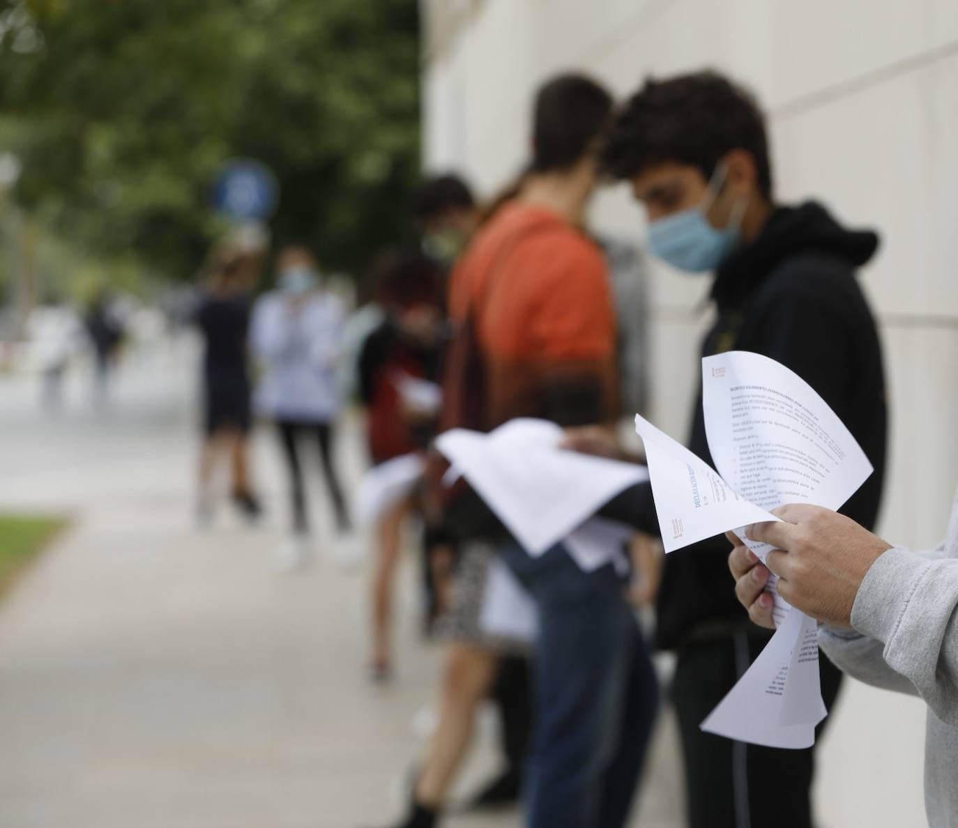 Confinados en la residencia Galileo Galilei y pruebas PCR en la UPV tras detectar 28 positivos de coronavirus. 