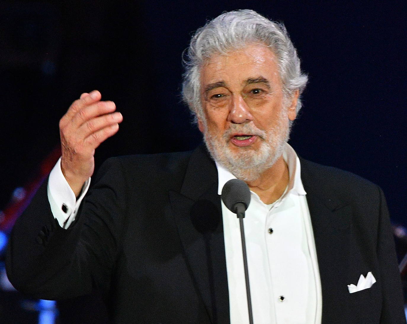 El tenor español Plácido Domingo fue dado de alta del hospital el 30 de marzo