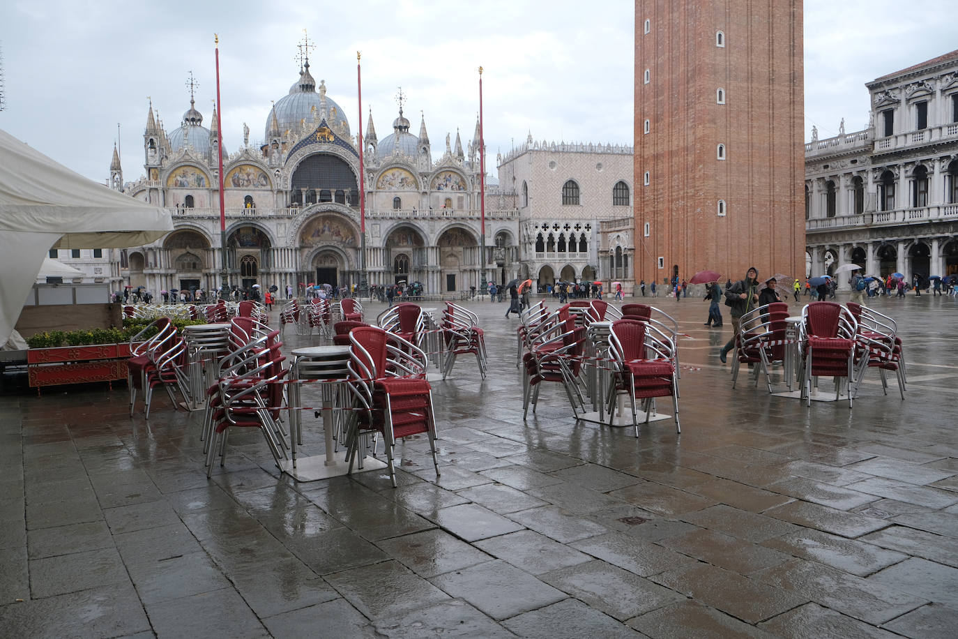 Fotos: Día histórico en Venecia: el Moisés evita la llegada del &#039;acqua alta&#039;