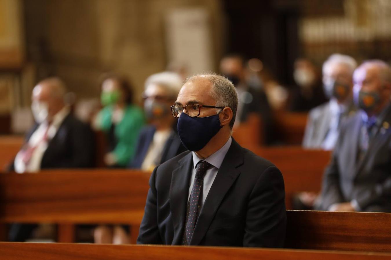 La celebración del 'Te Deum' apartada del programa oficial de actos del Ayuntamiento llena la Catedral de Valencia cumpliendo con las medidas sanitarias