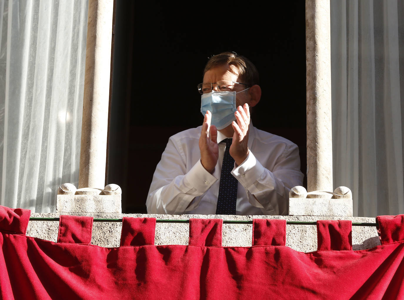 En un año marcado por la pandemia, la celebración del día grande de la Comunitat no podía tener otros protagonistas que los colectivos que han ayudado a luchar contra el coronavirus. El Palau de la Generalitat acoge el acto institucional de entrega de las Distinciones de la Generalitat con motivo del 9 d'Octubre