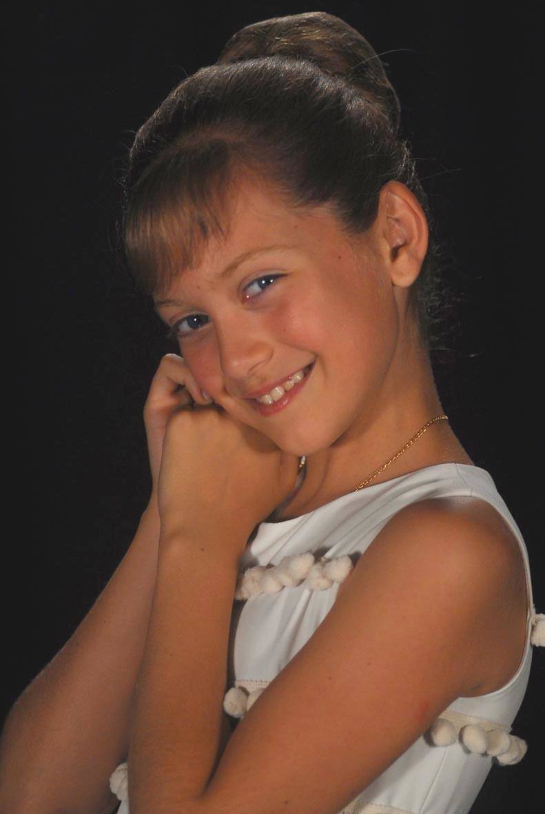 Ana Mena interpretó a Marisol en su etapa infantil en la película sobre la icónica artista que emitió Antena 3. 