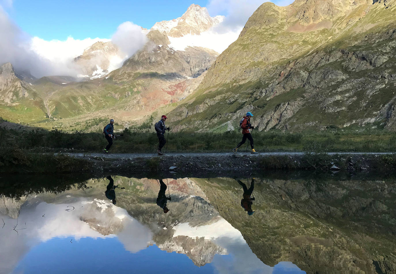 Viajar sin moverse de casa es un realidad desde que se creara la plataforma Google Street View en 2007. La herramienta proporciona una vista panorámica completa de 360 grados de gran parte del mundo y el espacio. Tiene acceso a imágenes de miles de kilómetros de calles de más de 220 países y territorios a través de 170.000 fotografías que se actualizan. Según un estudio de Google Street View, estos son los lugares más visitados por los usuarios de manera virtual: