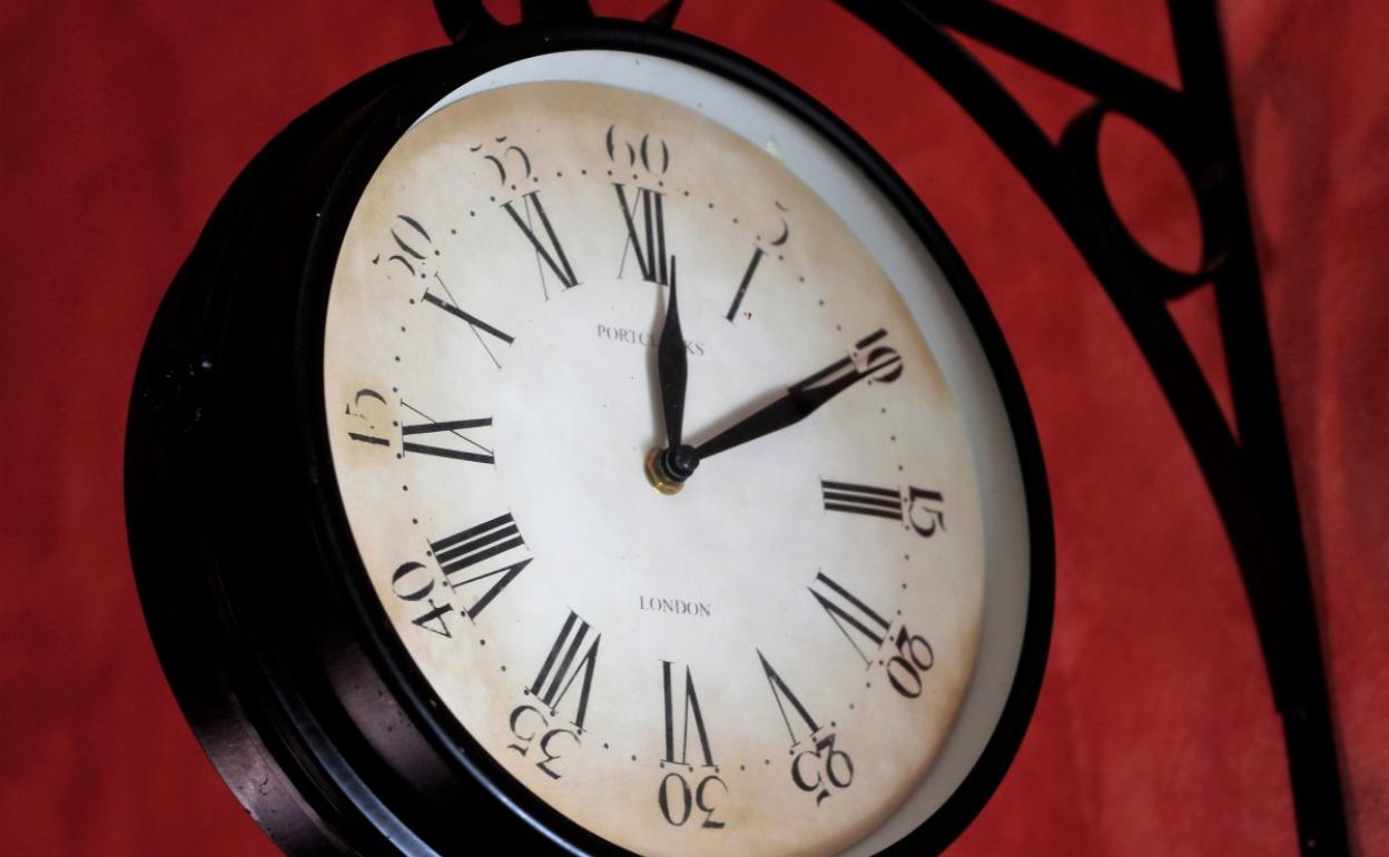 Cuándo cambia la hora: el cambio de horario de invierno en 2020 mantiene la duda de si será el último en España