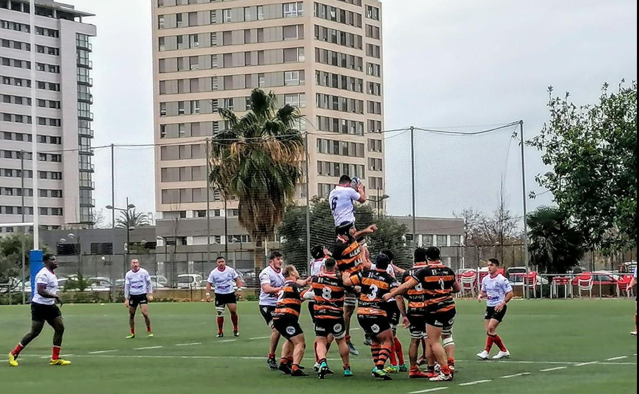 Partido entre Les Abelles y el CAU de esta temporada. 