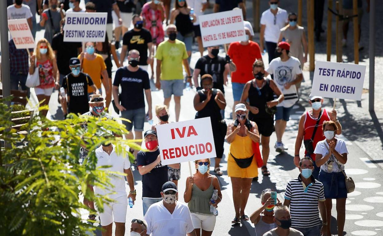 Una protesta reciente en Benidorm contra las medidas y las restricciones aplicadas por el Gobierno. 