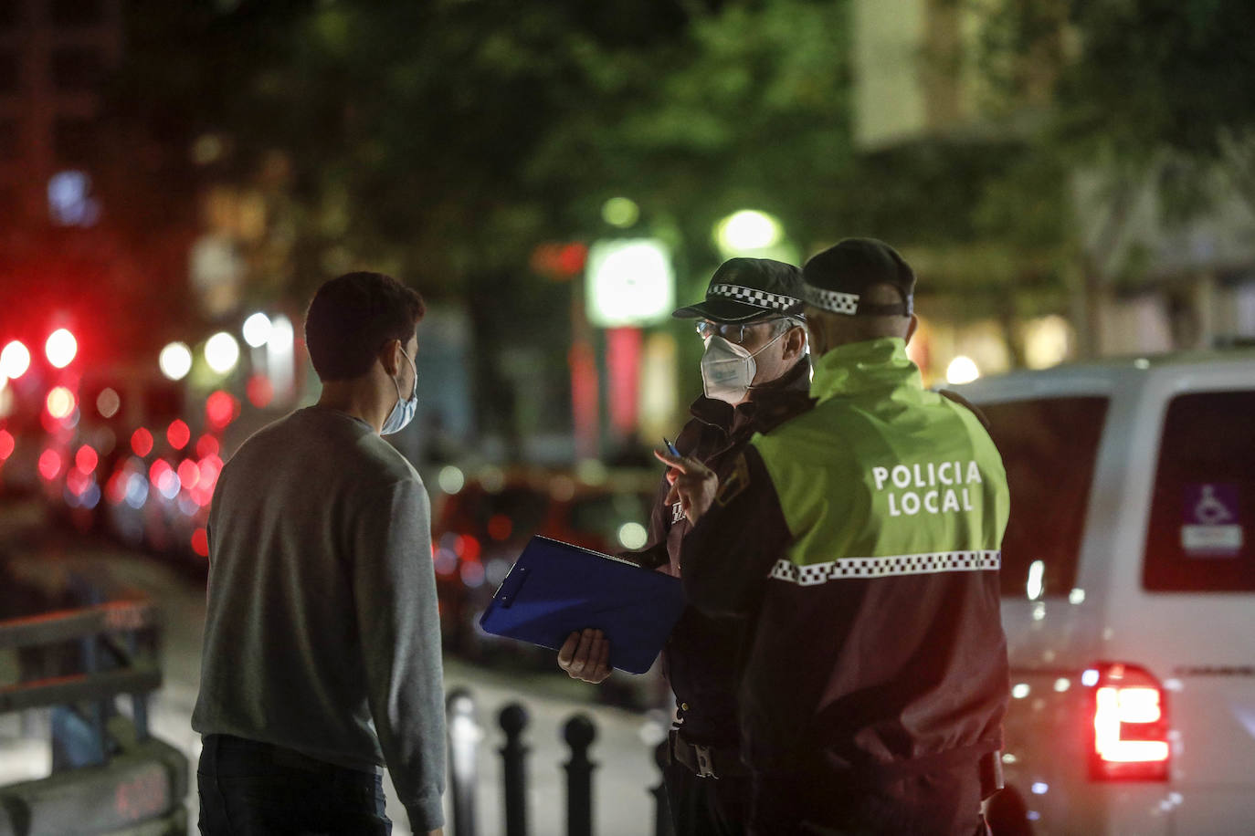 Fotos: Botellón en Valencia días antes de decretarse el toque de queda