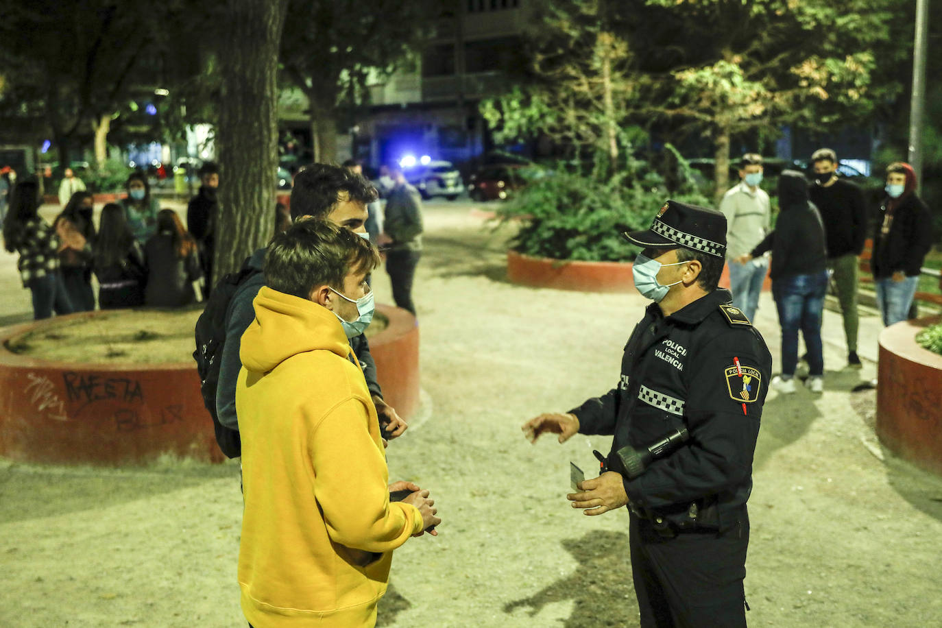 Fotos: Botellón en Valencia días antes de decretarse el toque de queda