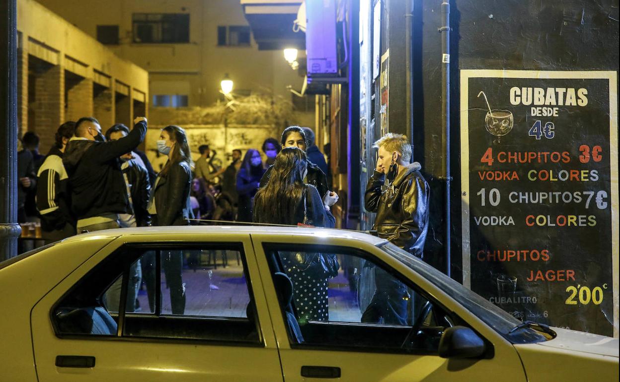 Toque de queda y estado de alarma en Valencia | Los cinco motivos que permiten usar el coche durante el toque de queda en Valencia