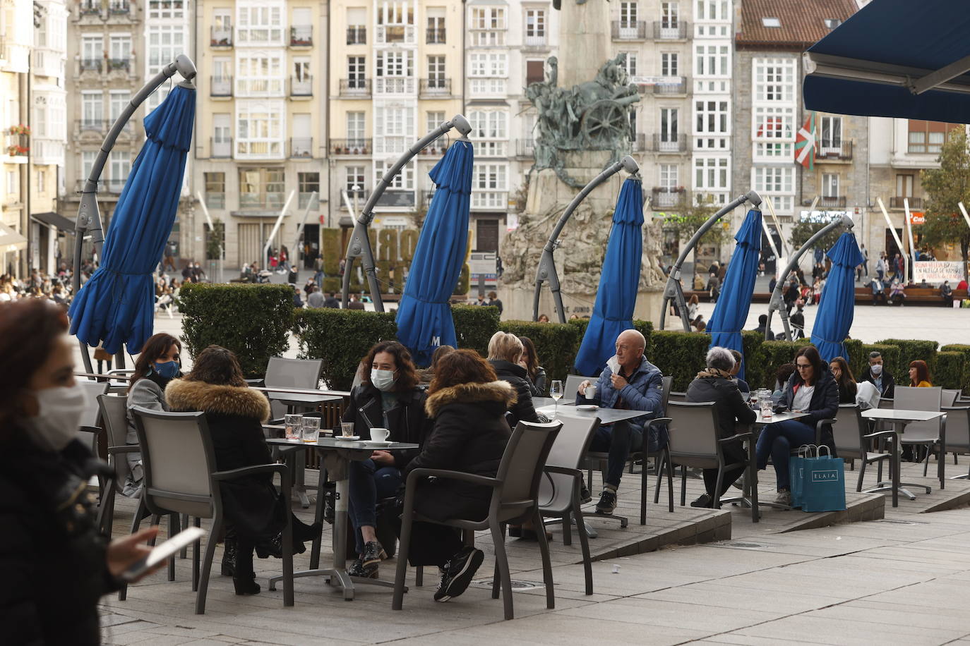 Terraza en el centro de Vitoria. 