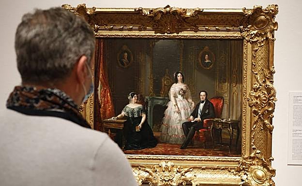 Imagen principal - La muestra incluye pinturas, grabados, dibujos y piezas de cerámica. 