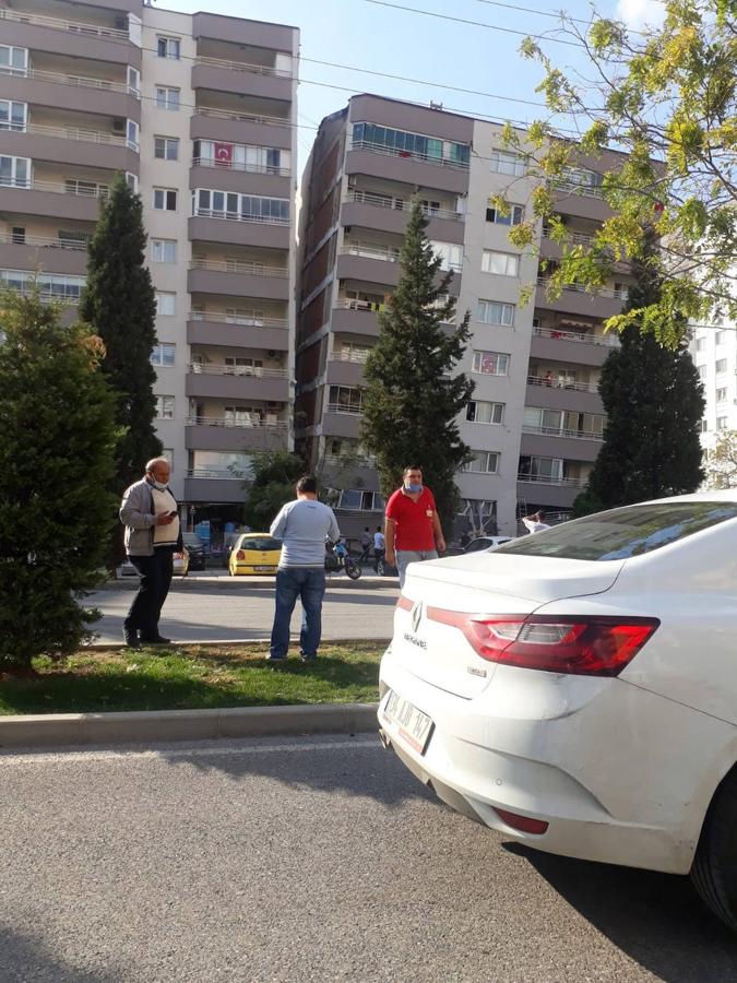 Un terremoto de magnitud 6,8 en la escala de Richter sacudió la isla griega de Samos, en el este de país, y la costa egea de Turquía. El seísmo ha provocado muertos y centenares de heridos