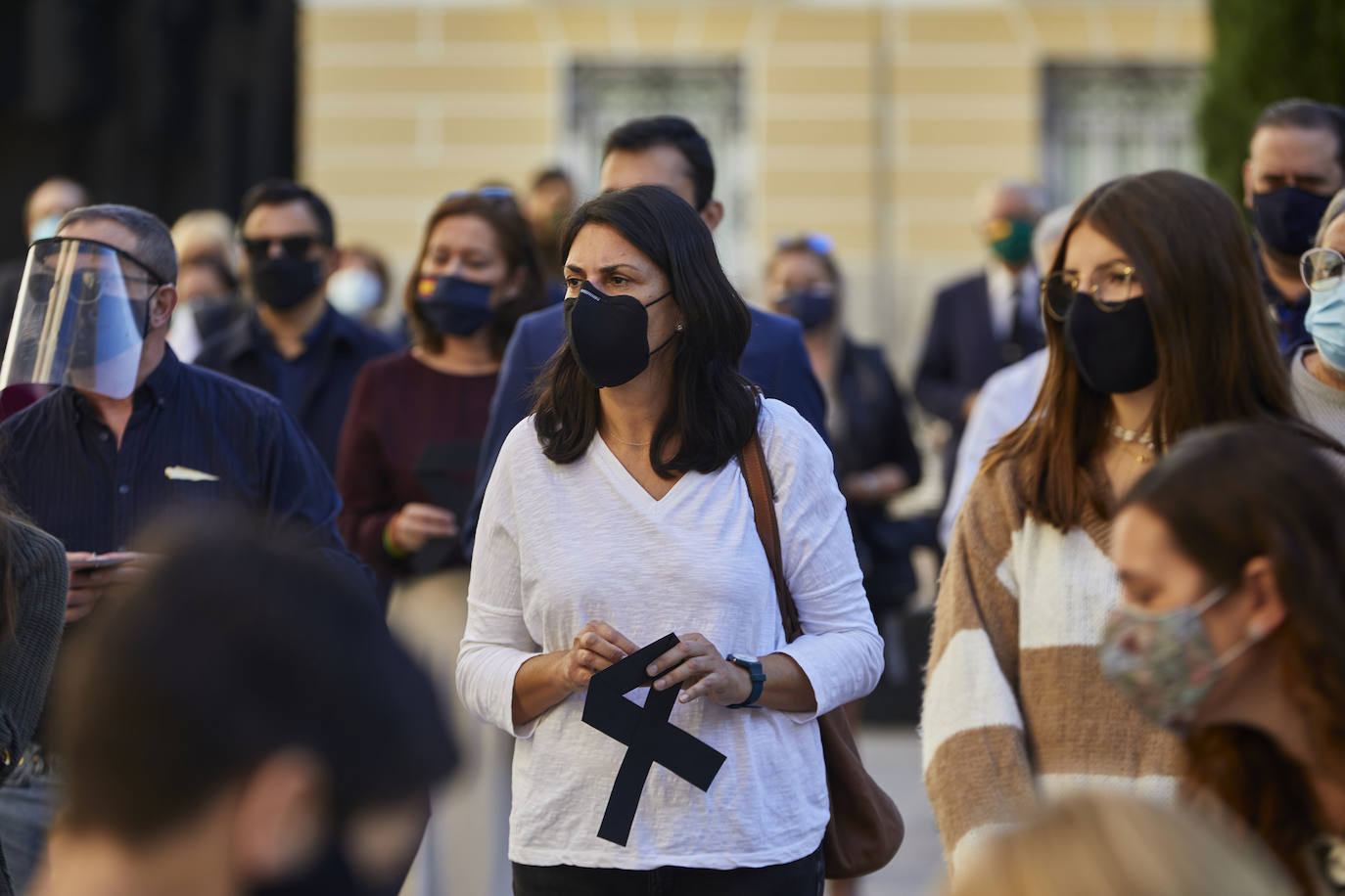 Fotos: Homenaje en Valencia a las víctimas del coronavirus