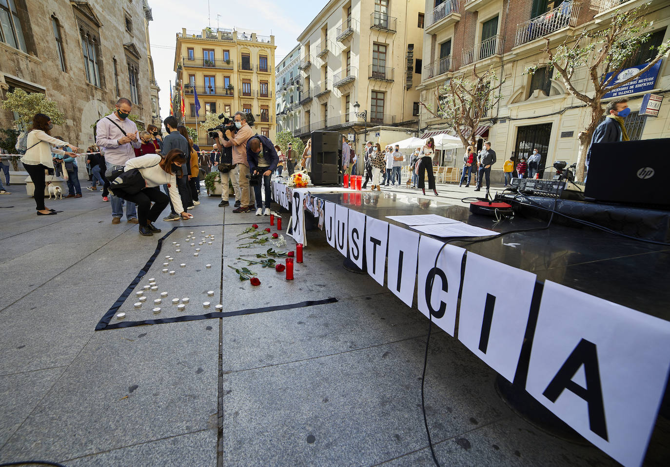 Fotos: Homenaje en Valencia a las víctimas del coronavirus