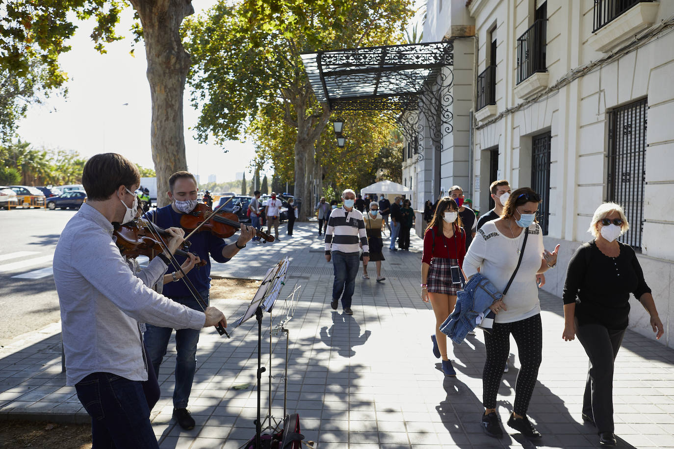 Fotos: Fotos del día de Todos los Santos en los cementerios de Valencia