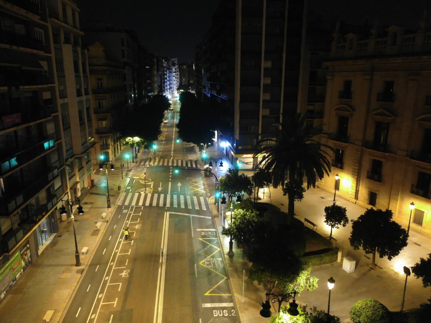 La Policía pone 89 multas por saltarse el toque de queda y disuelve 17 reuniones ilegales la noche de Halloween en Valencia