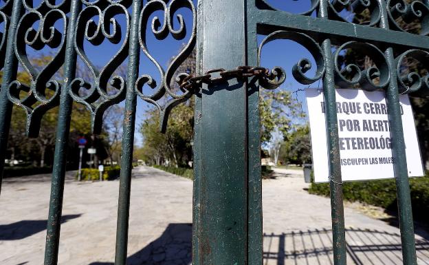 Valencia cierra el miércoles los grandes parques por el riesgo de la DANA
