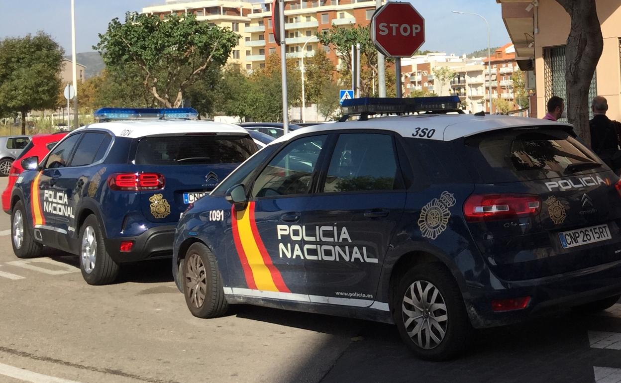 Vehículos de la Policía Nacional. 