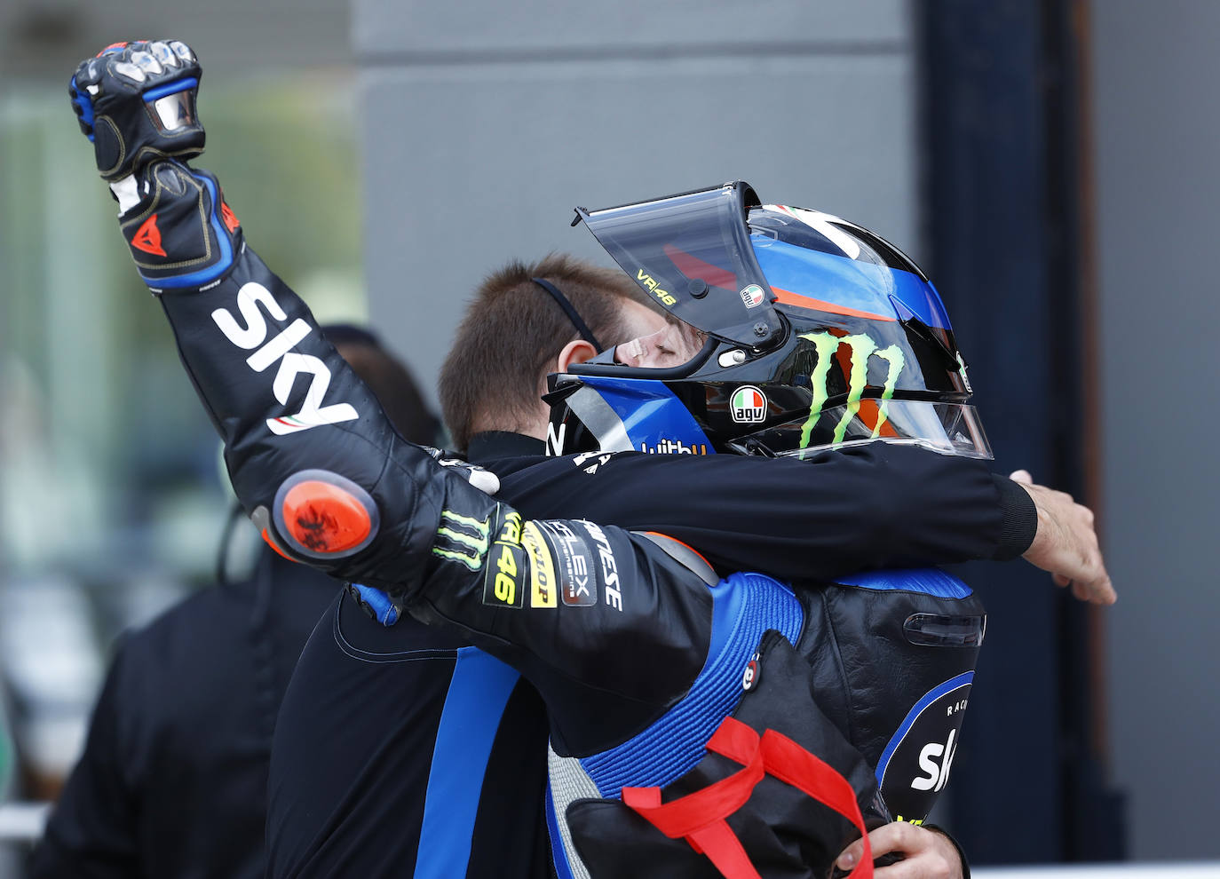 El Circuit Ricardo Tormo de Cheste acoge las carreras del Mundial un año más. Moto3, Moto2 y MotoGP, tres campeonatos que siguen muy vivos en la recta final de la temporada