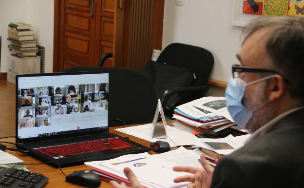 El alcalde de l'Alcúdia en la reunión telemática. 