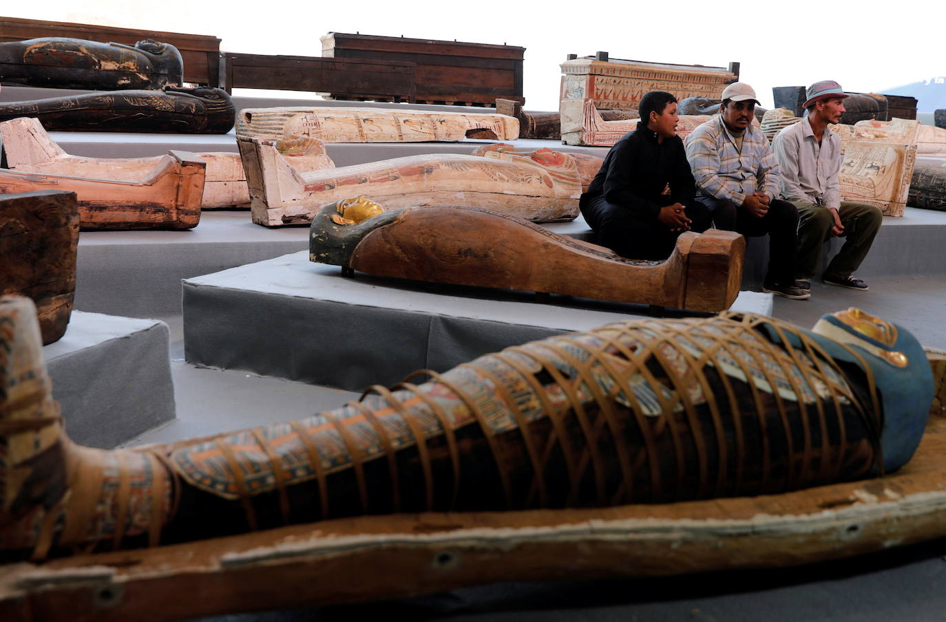 En la zona de Sakkara se suceden los hallazgos históricos desde 2018 y en esta última ocasión todo lo encontrado ha servido para conocer con mayor exactitud aspectos muy diversos de la vida egipcia de hace 2.300 años