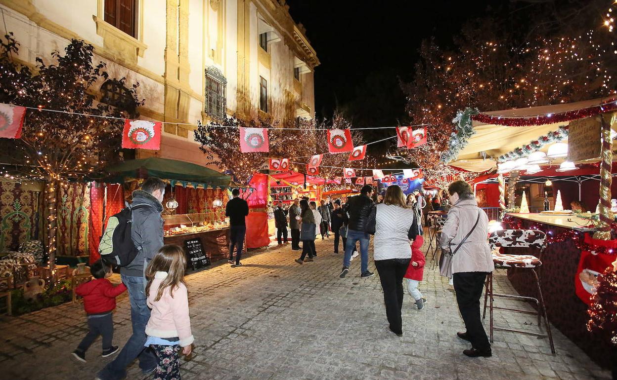 Imagen de archivo de una Navidad en los jardines de la Diputación de Alicante. 