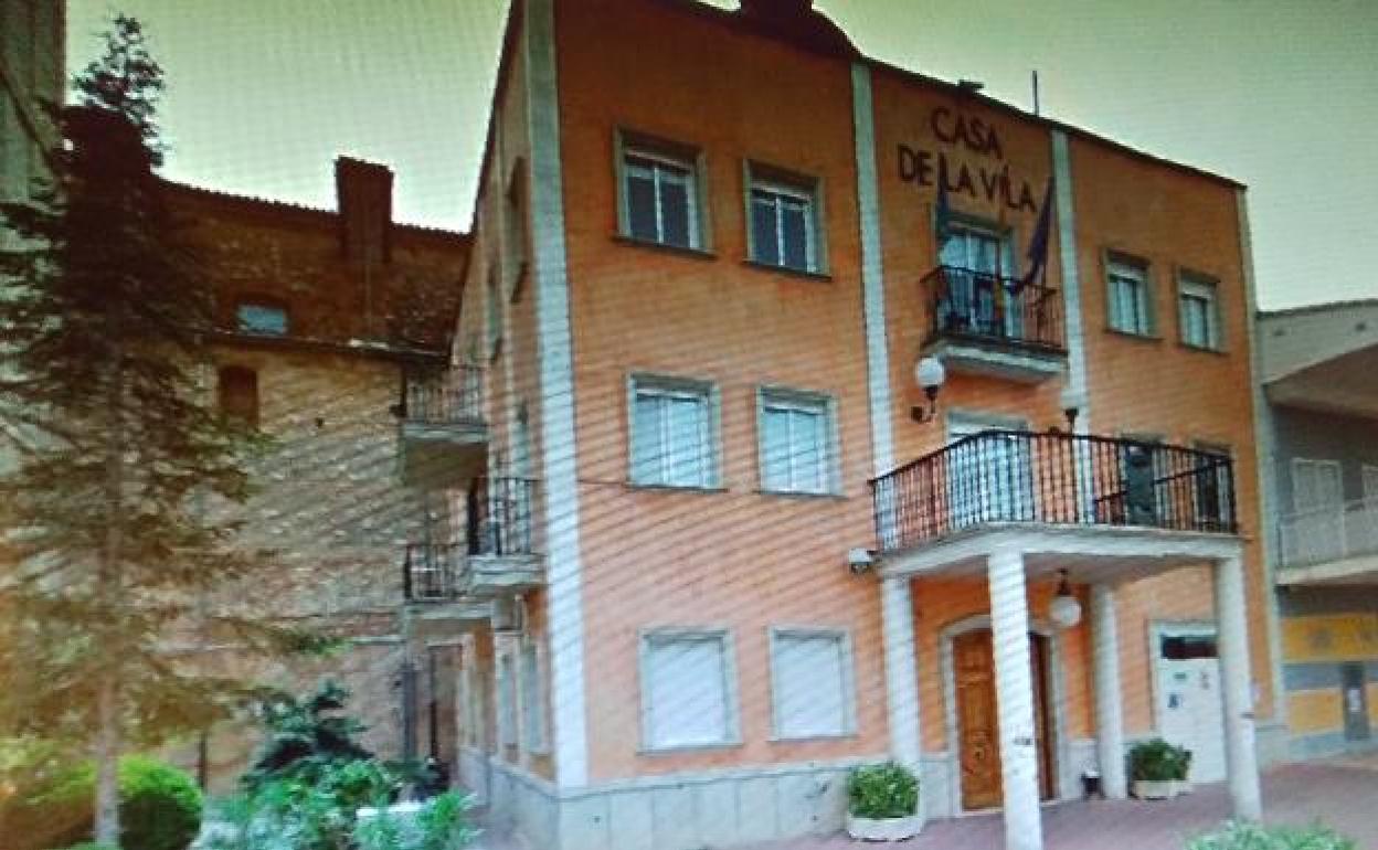 El Contencioso Administrativo anual las bases de la convocatoria de plazas para Policía Local. 