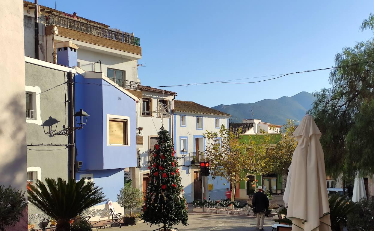 Plaza del Ayuntamiento de Llíber, donde vivía la víctima.