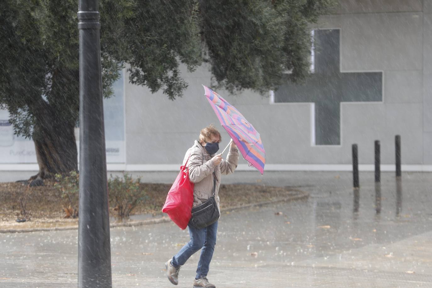 Fuerte tromba de agua en la ciudad de Valencia.