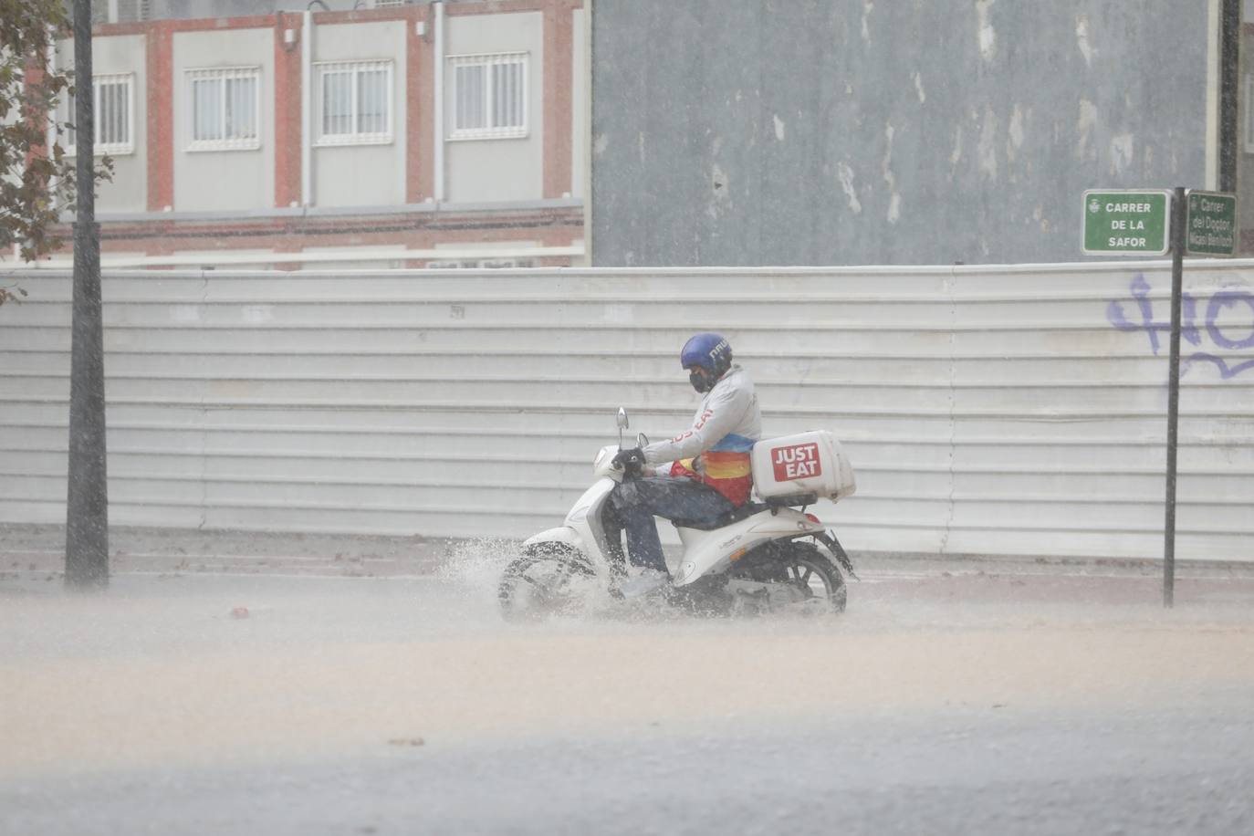 Fuerte tromba de agua en la ciudad de Valencia.