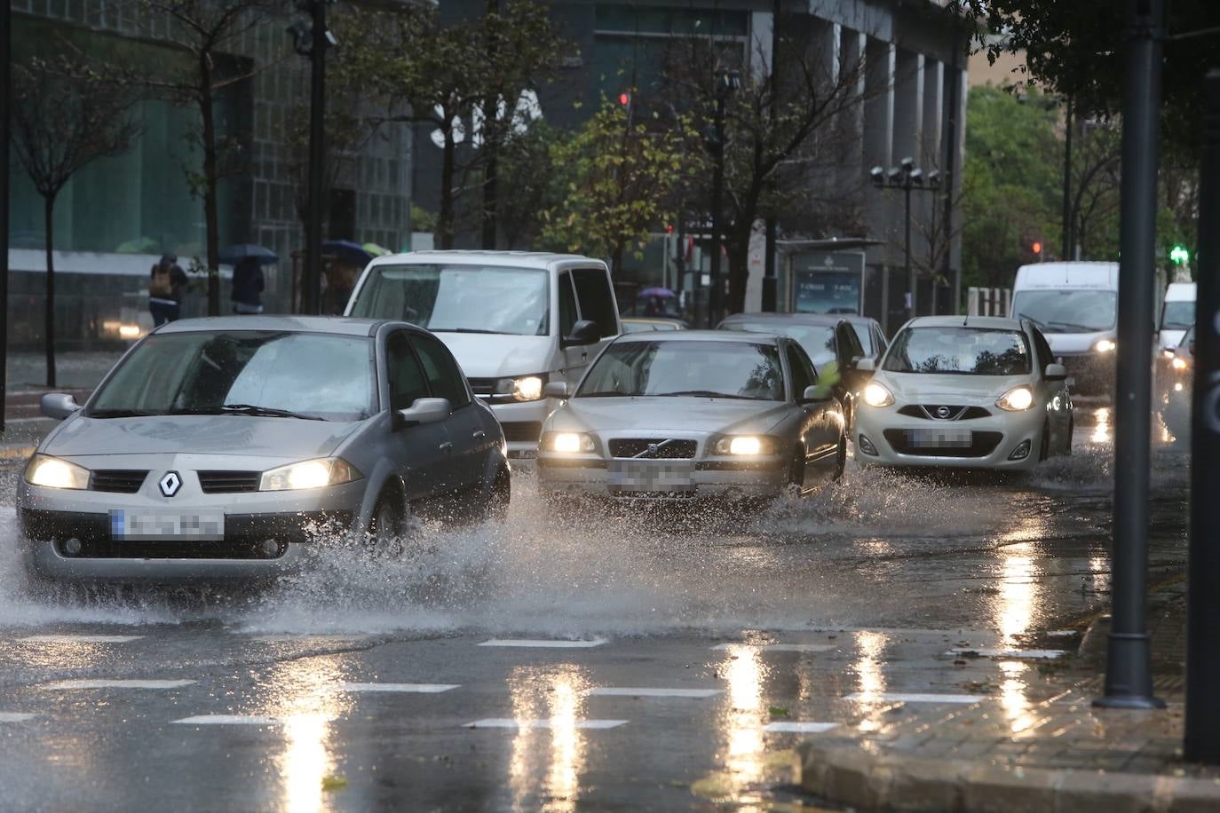 Fuerte tromba de agua en la ciudad de Valencia.