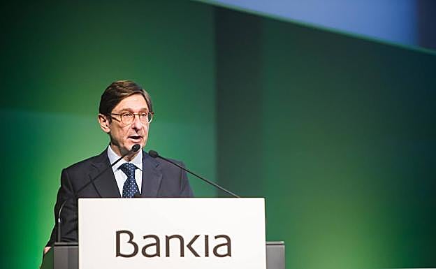 El presidente de Bankia, José Ignacio Goirigolzarri, en la junta de accionistas de la entidad en Valencia. 