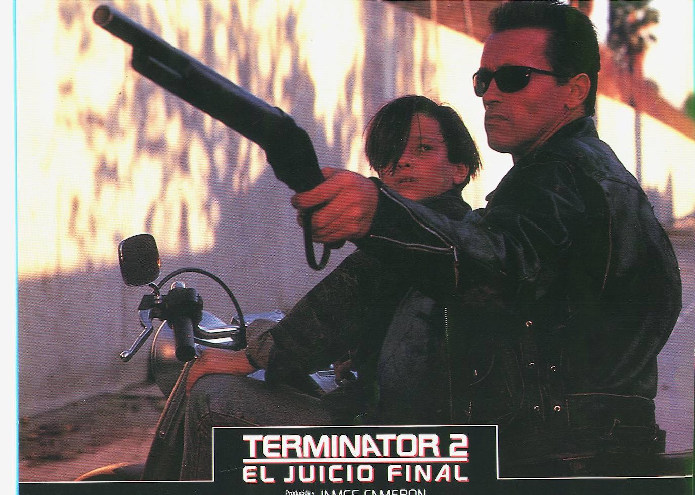 Edward Furlong se hizo conocido por haber protagonizado, a los 14 años, 'Terminator 2: El juicio final'. En la imagen junto a Arnold Schwarzenegger.