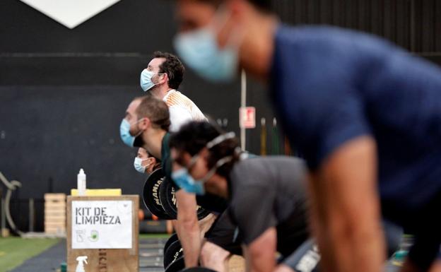 Cambios en la práctica de actividad deportiva en la Comunitat: vuelve el público al fútbol base