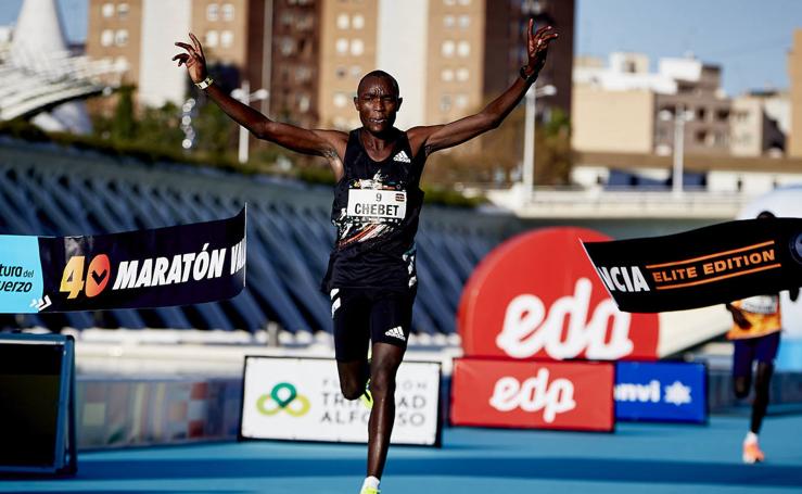 Las mejores imágenes del Maratón de Valencia 2020