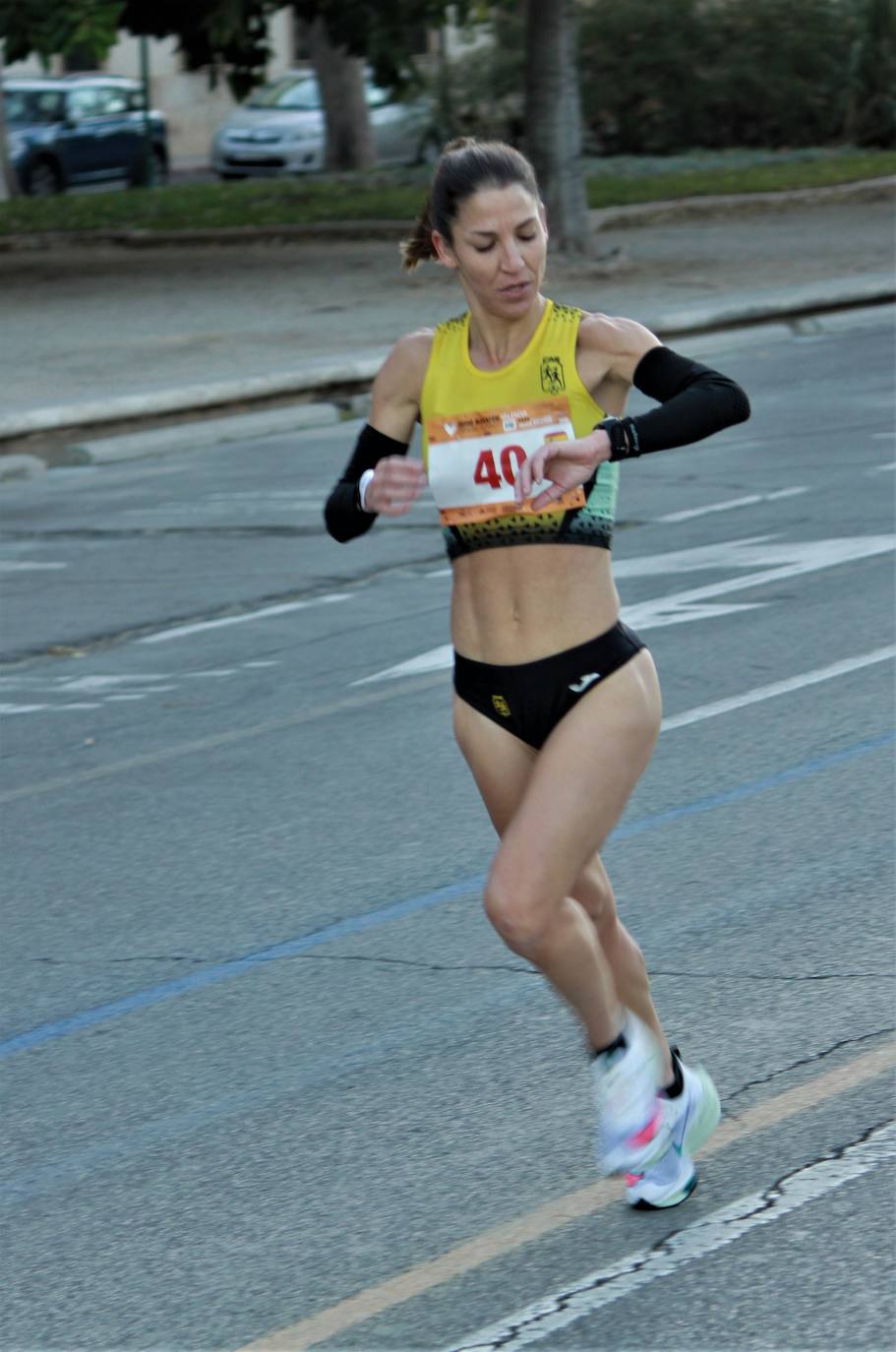 El atleta keniata Kibiwott Kandie ha destrozado el récord del Mundo en la Medio Maratón de Valencia este domingo con una marca de 57:32 minutos, rebajando en casi medio minuto la plusmarca de su compatriota Geoffrey Kamworor (58:01). En mujeres, la etíope Genzebe Dibaba vence en su debut con un tiempo de 1.05.16. Esta edición de la Medio Maratón de Valencia-Fundación Trinidad Alfonso puede ser considerada la mejor carrera de la distancia de todos los tiempos, ya que hasta cuatro corredores han entrado en meta mejorando la anterior marca mundial. 