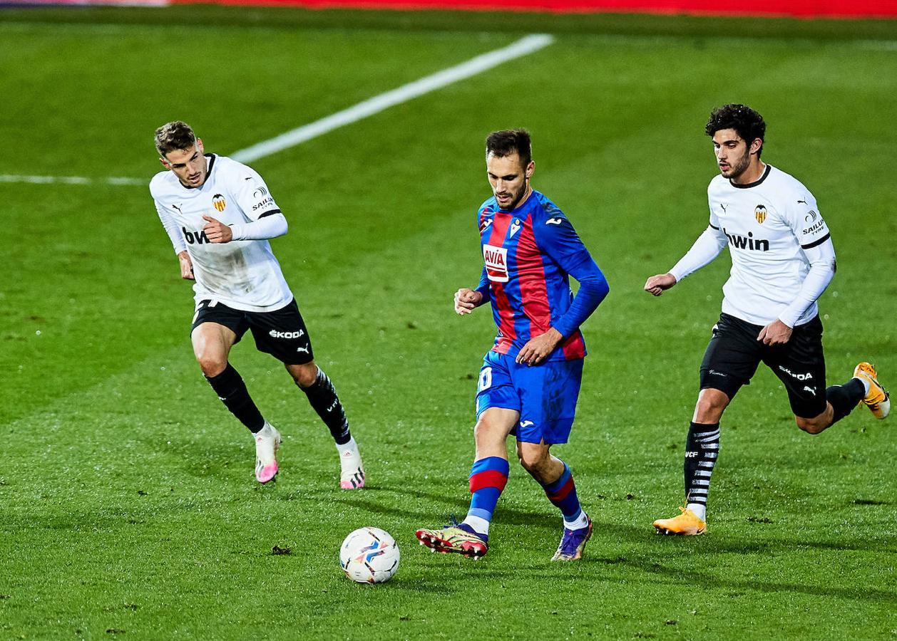 Fotos: Las mejores imáganes del Eibar-Valencia