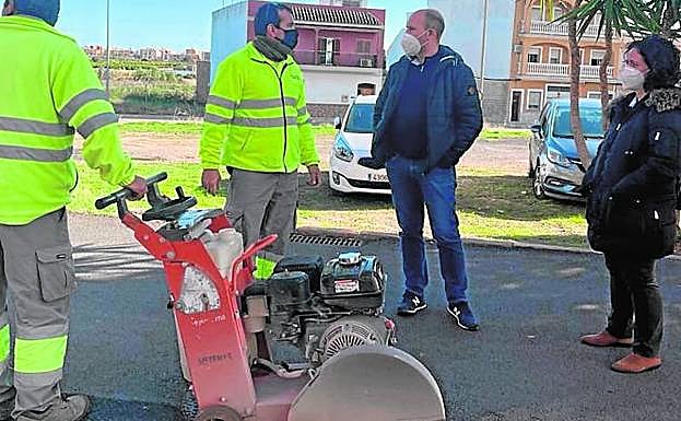 El alcalde y la concejala de Urbanismo visitan las obras.