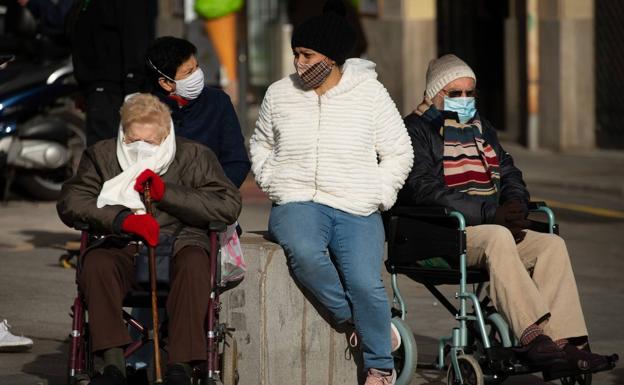 La incidencia acumulada cae por debajo de 200 por primera vez desde agosto