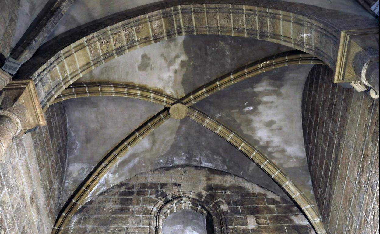 Filtraciones en la iglesia de Santa Catalina de Valencia.