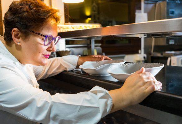 Cristina Figueira, cocinera en El Xato (La Nucía), con una estrella Michelin