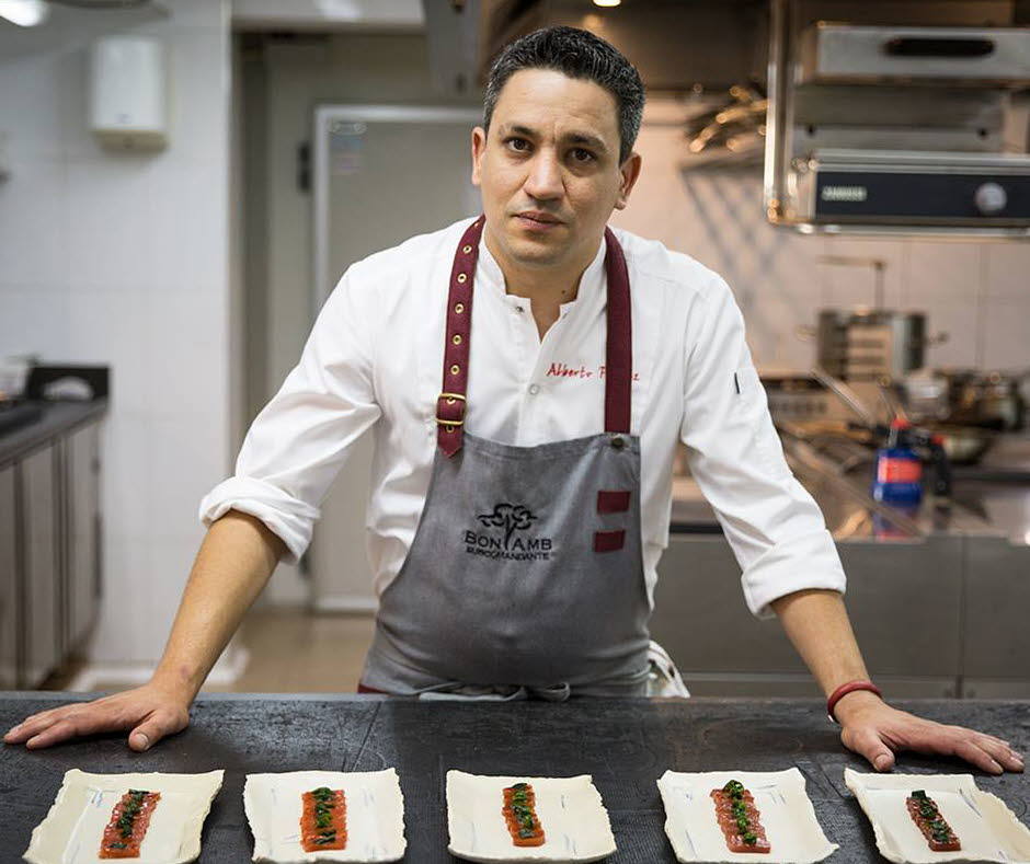 El cocinero Alberto Ferruz, del Restaurante BonAmb de Xàbia, que tiene dos estrellas Michelin