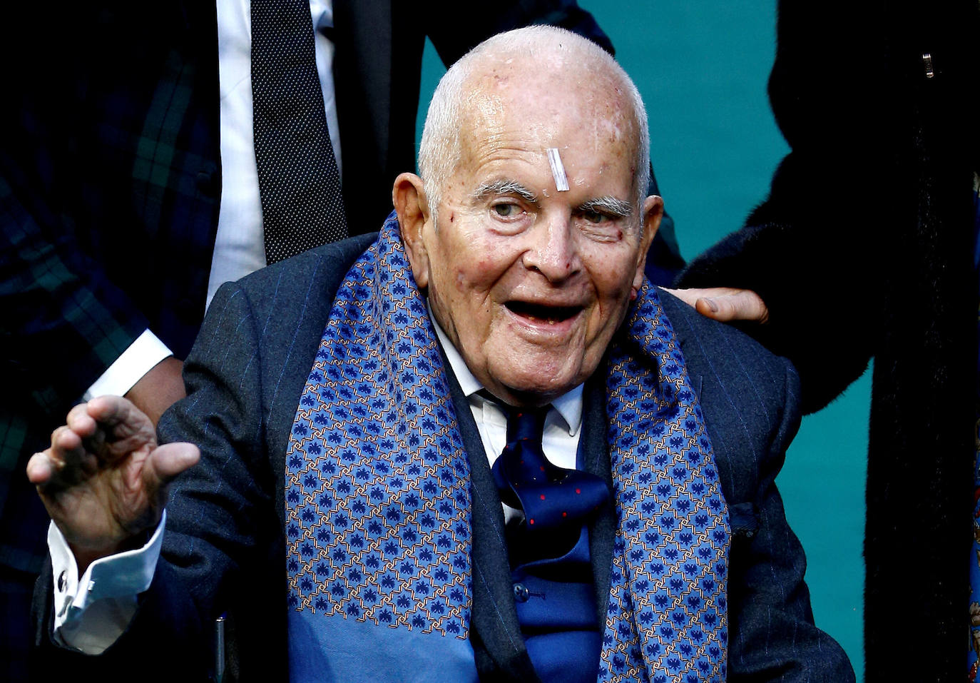 Ian Holm, Bilbo Bolsón en 'El señor de los anillos', falleció a los 88 años de edad. El actor británico estuvo nominado al Oscar por 'Carros de fuego'.