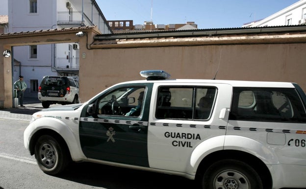 Cae un grupo criminal acusado de asaltar viviendas de Jávea con los moradores en el interior