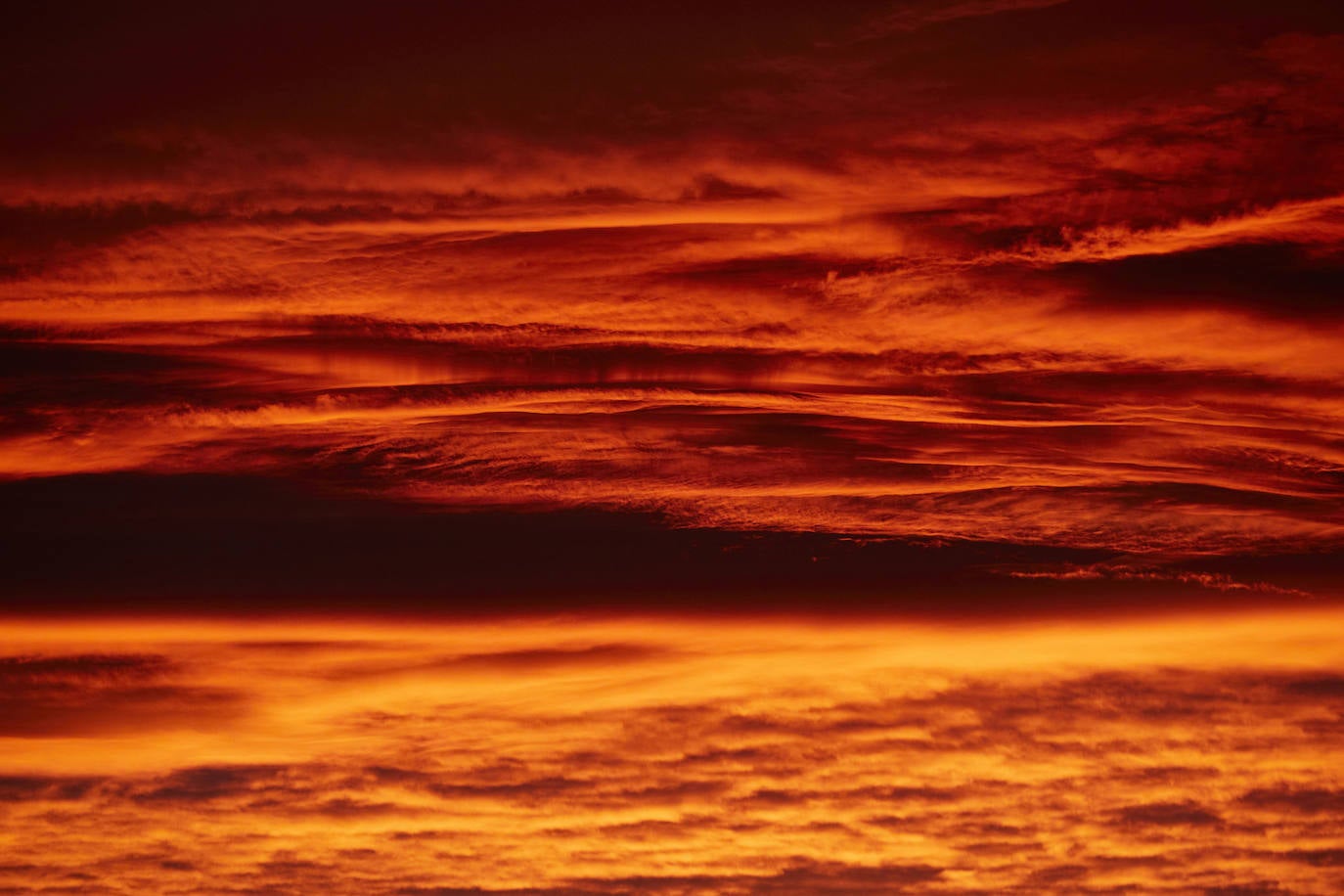 Valencia ha vivido este domingo 27 de diciembre un espectacular atardecer. Un fenómeno conocido con candilazo. 